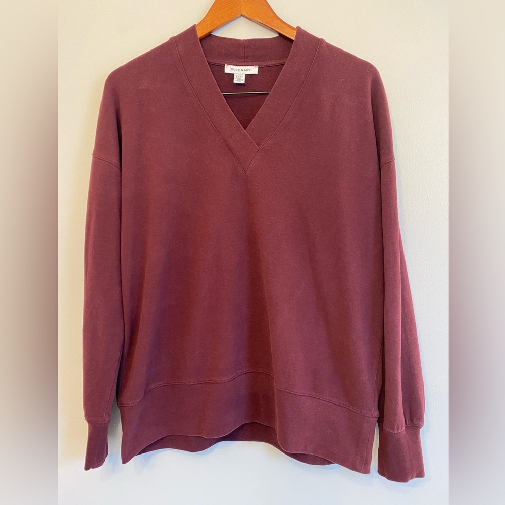 Medium sweatshirt material wine coloured top